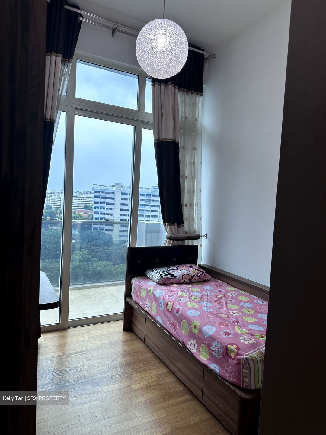 Vacanza @ East (D14), Condominium #561830681